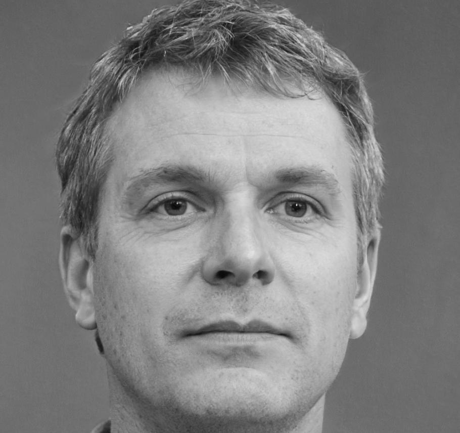 Florian Edelmann, Gründer von Vynalorpexu